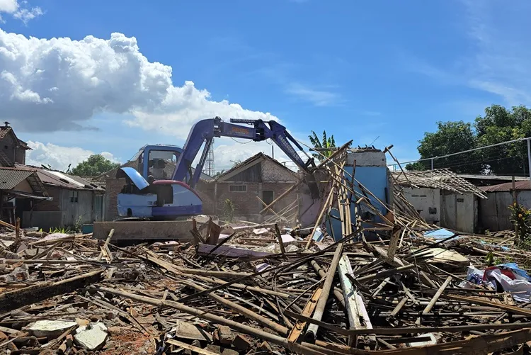 Depo Lokomotif Cilacap: Solusi Jasa & Layanan Terpercaya di Jantung Kota